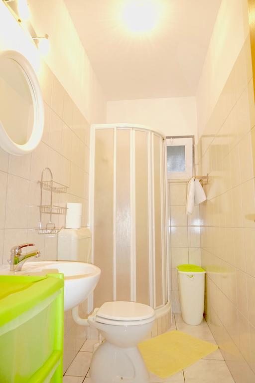 House Agradable Apartment Seget Vranjica Exterior photo