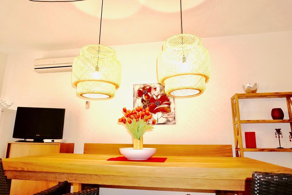 House Agradable Apartment Seget Vranjica Exterior photo